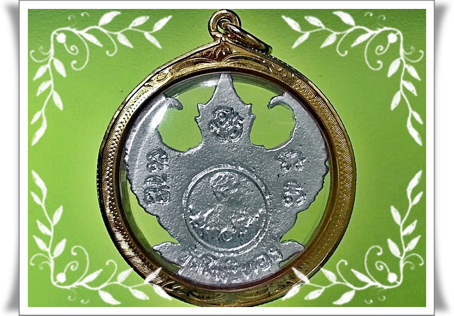 ครุฑ อาจารย์วรา วัดโพธิ์ทอง กรุงเทพมหานคร เลี่ยมทองคำ