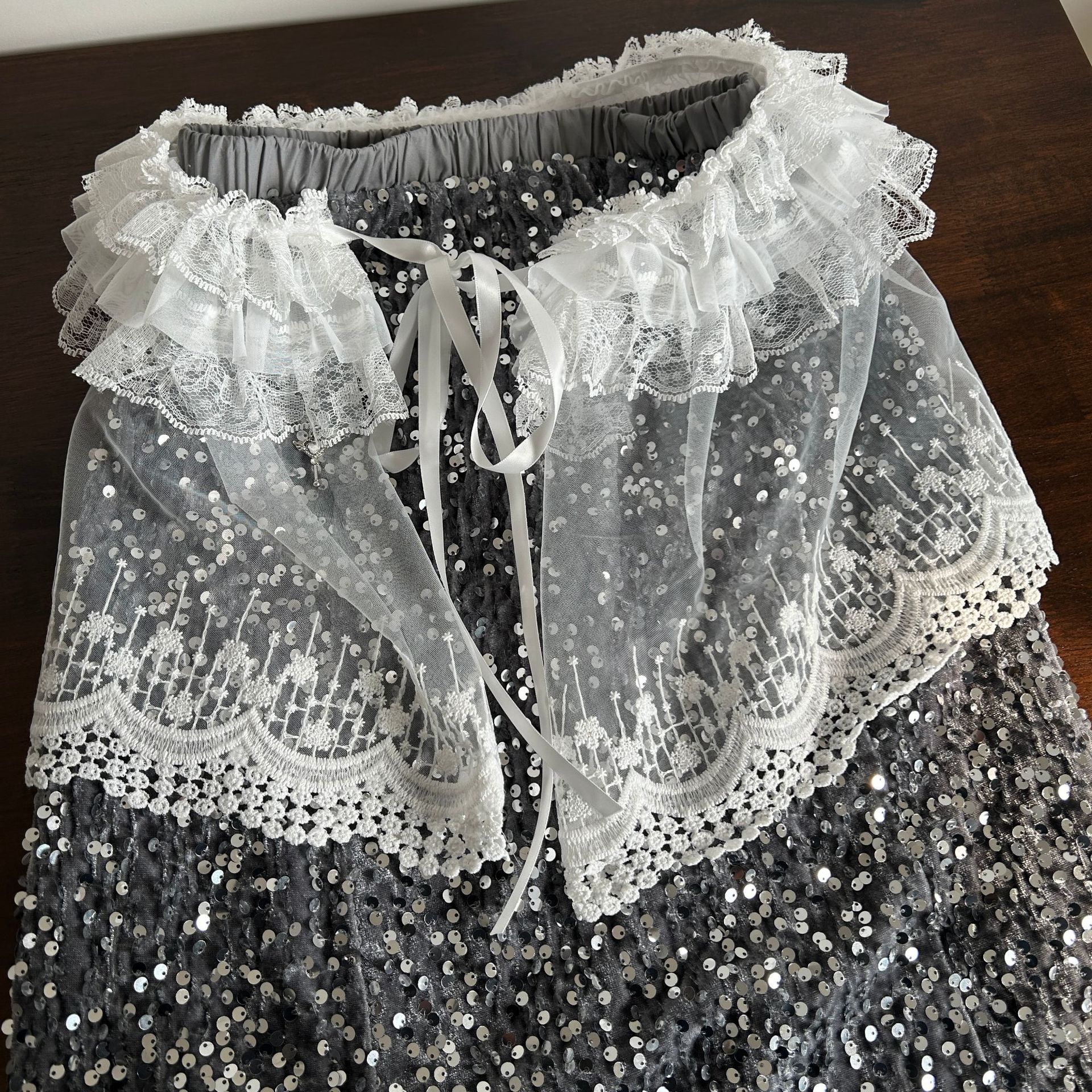 พร้อมส่งพร๊อพเสริม ผ้าผูกเอว คาดเอว Hip Scarf แฟชั่นเลื่อม พร้อมพู่และโซ่ คาดเอวสำหรับเต้นแจ๊ส-สตรีท สไตล์เน็ตไอดอล