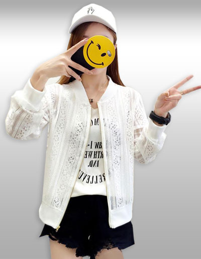 เสื้อคลุมแฟชั่นสีขาวฉลุลายดอกไม้มี 2 ไซส รหัส2241