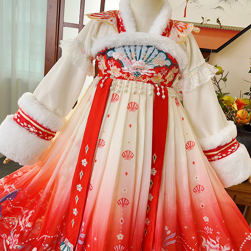 พร้อมส่ง ชุดจีน กี่เพ้า จีนโบราณย้อนยุค ชุดฮันฟู ลายพัด ปักลายปลา