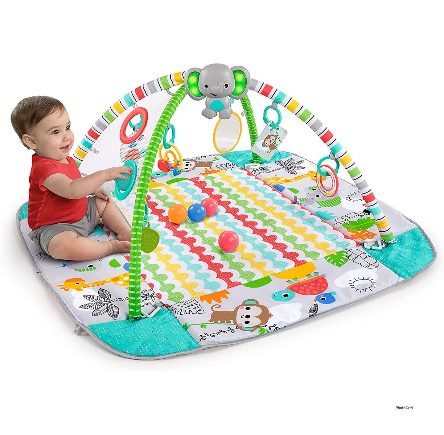 แผ่นรองนอนขนาดใหญ่ Bright Starts 5-in-1 Your Way Ball Play - Jumbo Play Mat Converts to Ball Pit Baby Gym, Newborn to Toddler - Totally Tropical (Green)