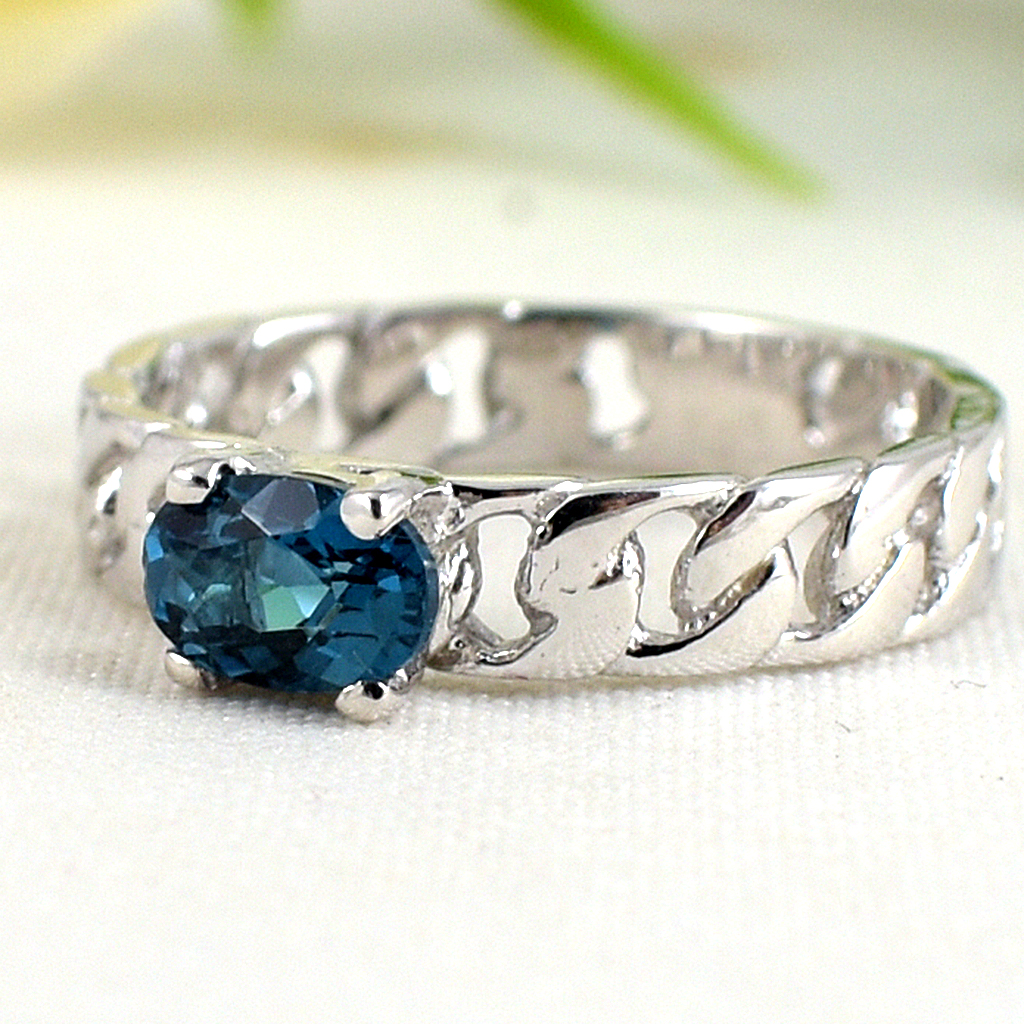 แหวนเงินแท้ราคาถูกชุบทองคำขาว ลอนดอนบลูโทปาซแท้ 0.55 กะรัต งานประณีตสวยงาม สั่งผลิตค่ะ