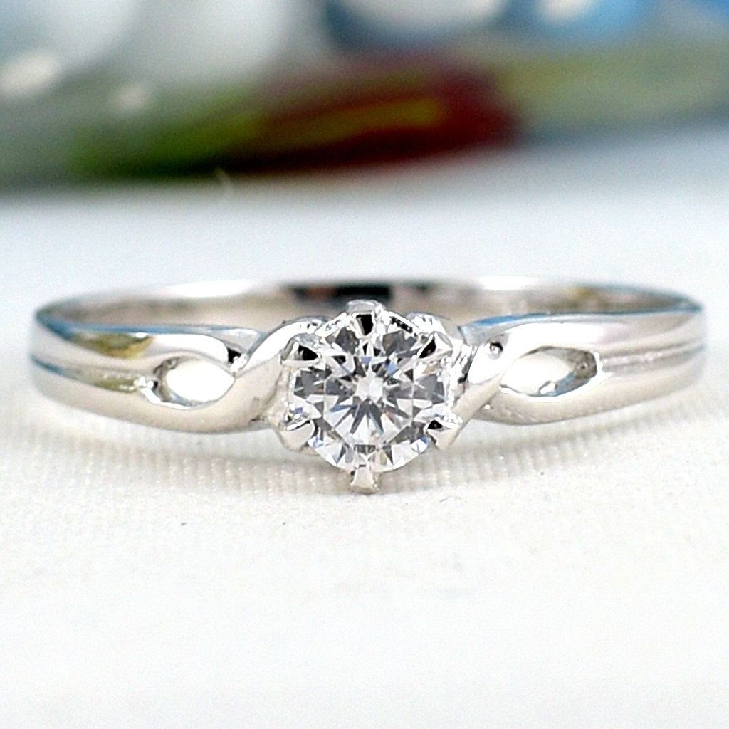 แหวนเงินแท้ราคาถูกชุบทองคำขาว เพชรCZแท้ 0.25 กะรัต งานประณีตสวยงาม สั่งผลิตค่ะ