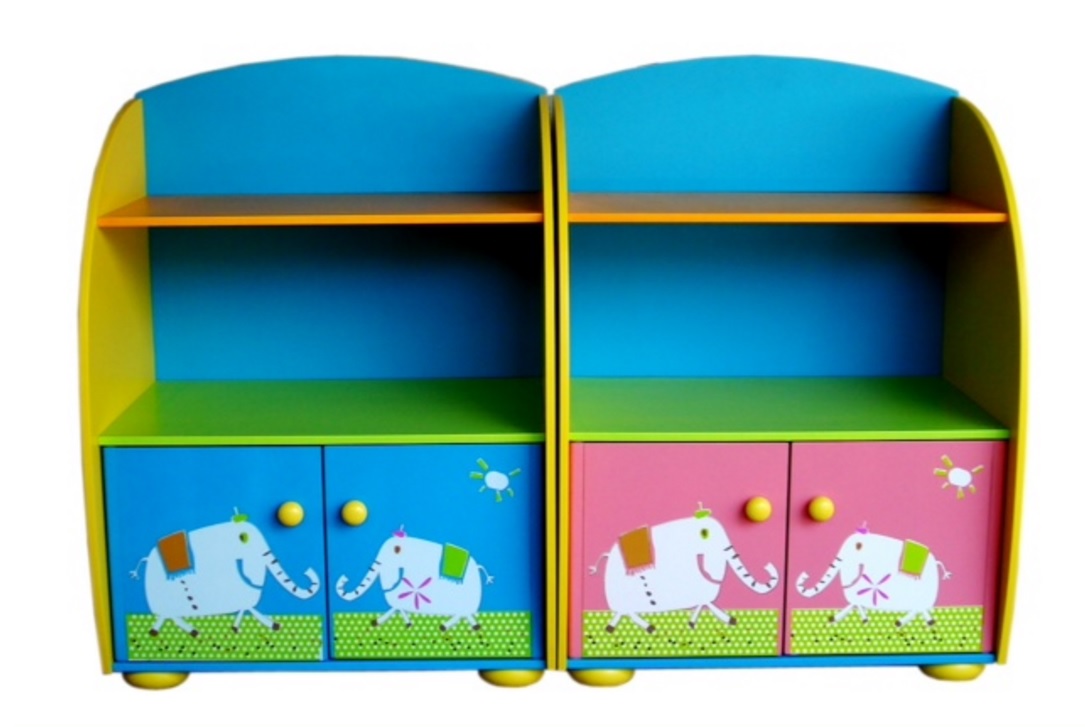 017-KA40000 : Elephant’family cabinet