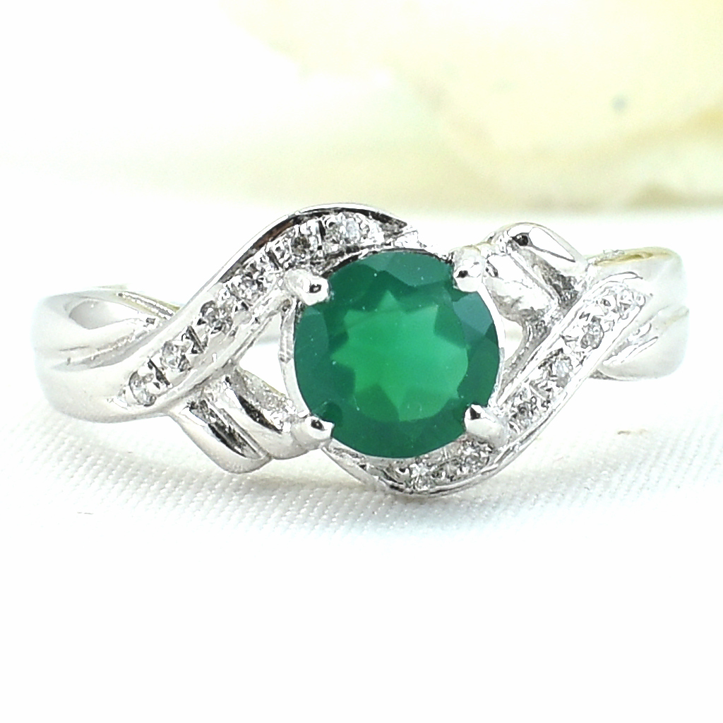 แหวนเงินแท้ราคาถูกชุบทองคำขาว พลอยแท้กรีนอะเกท 0.95 กะรัต เพชรCZ 0.042 กะรัต งานประณีตสวยงาม สั่งผลิตค่ะ