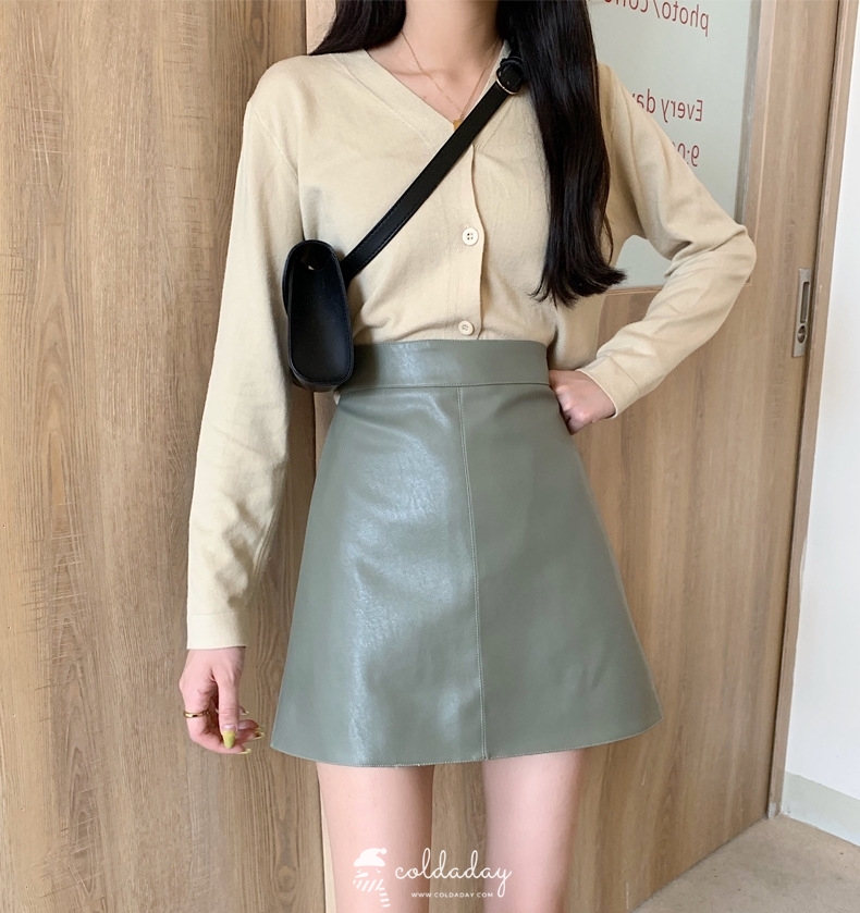 กระโปรงหนังเกาหลี 4 สี ดำ ครีม มินท์ น้ำตาล