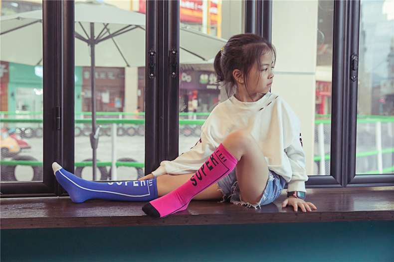 ถุงเท้ายาว ,ถุงเท้าเด็ก ลาย Super