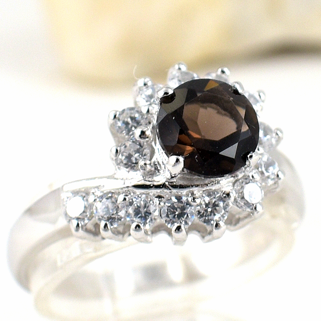 แหวนเงินแท้ราคาถูกชุบทองคำขาว พลอยแท้สโมกกี้ควอทซ์ 0.77 กะรัต เพชรCZ 0.42 กะรัต งานประณีตสวยงาม สั่งผลิตค่ะ