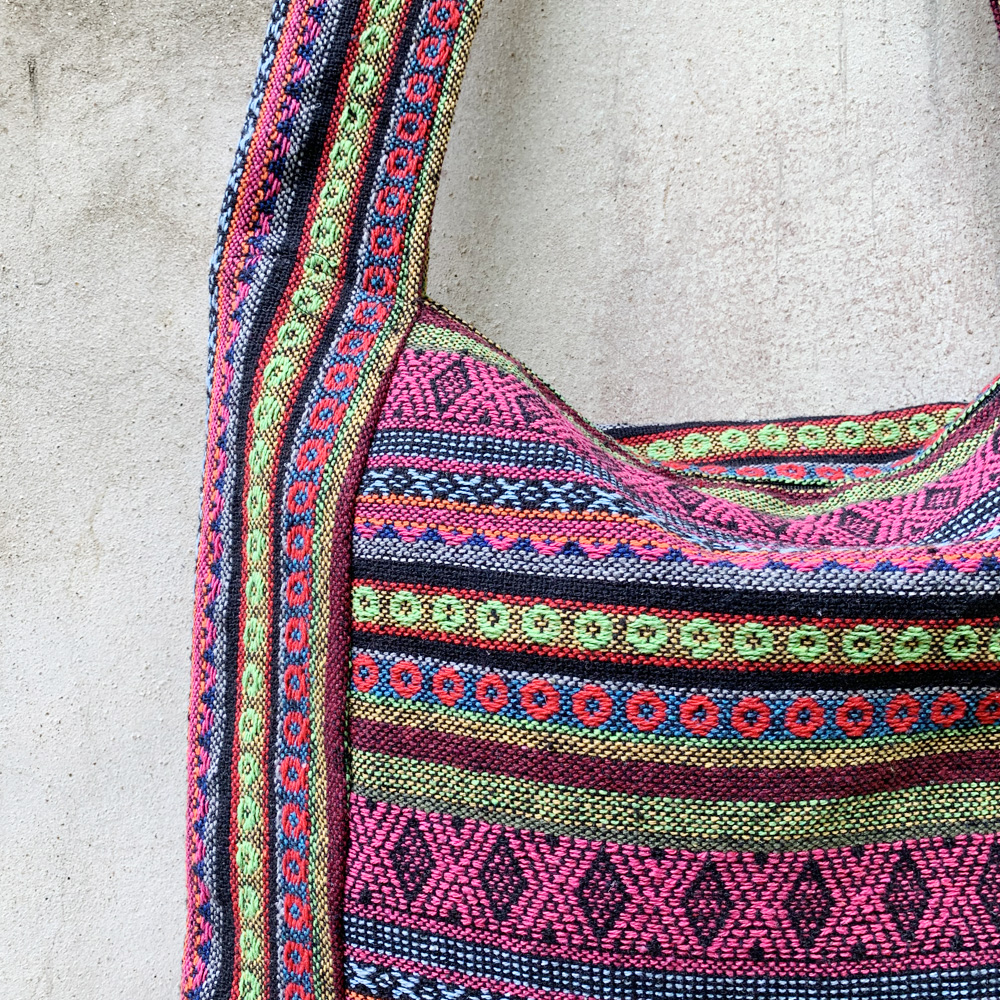 Size L ย่ามกะเหรี่ยง ย่ามชาวเขา กระเป๋าฮิปปี้ กระเป๋าโบฮีเมียน กระเป๋าแนวๆ กระเป๋าแนวเซอร์ๆ