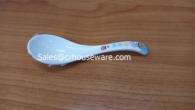 ช้อนงอ ลายพูห์บลูสปอร์ตไวท์ Poo Bule sport White PB-SP6139,Bent spoon