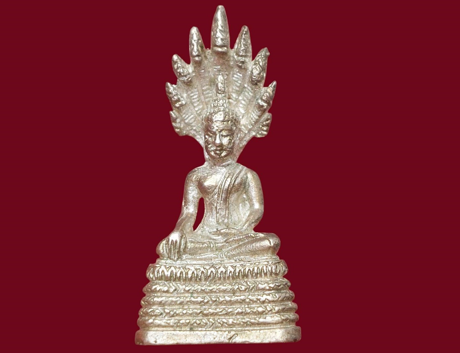พระนาคปรก ลอยองค์ วัดนาคปรก ภาษีเจริญ กรุงเทพมหานคร ปี 2540 เนื้อเงิน ตอกโค๊ดใต้ฐาน