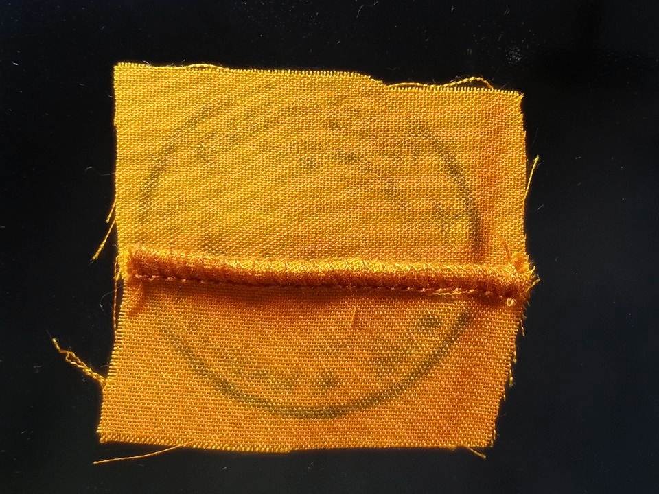 ผ้าจีวร หลวงพ่อพรหม วัดช่องแค จ.นครสวรรค์