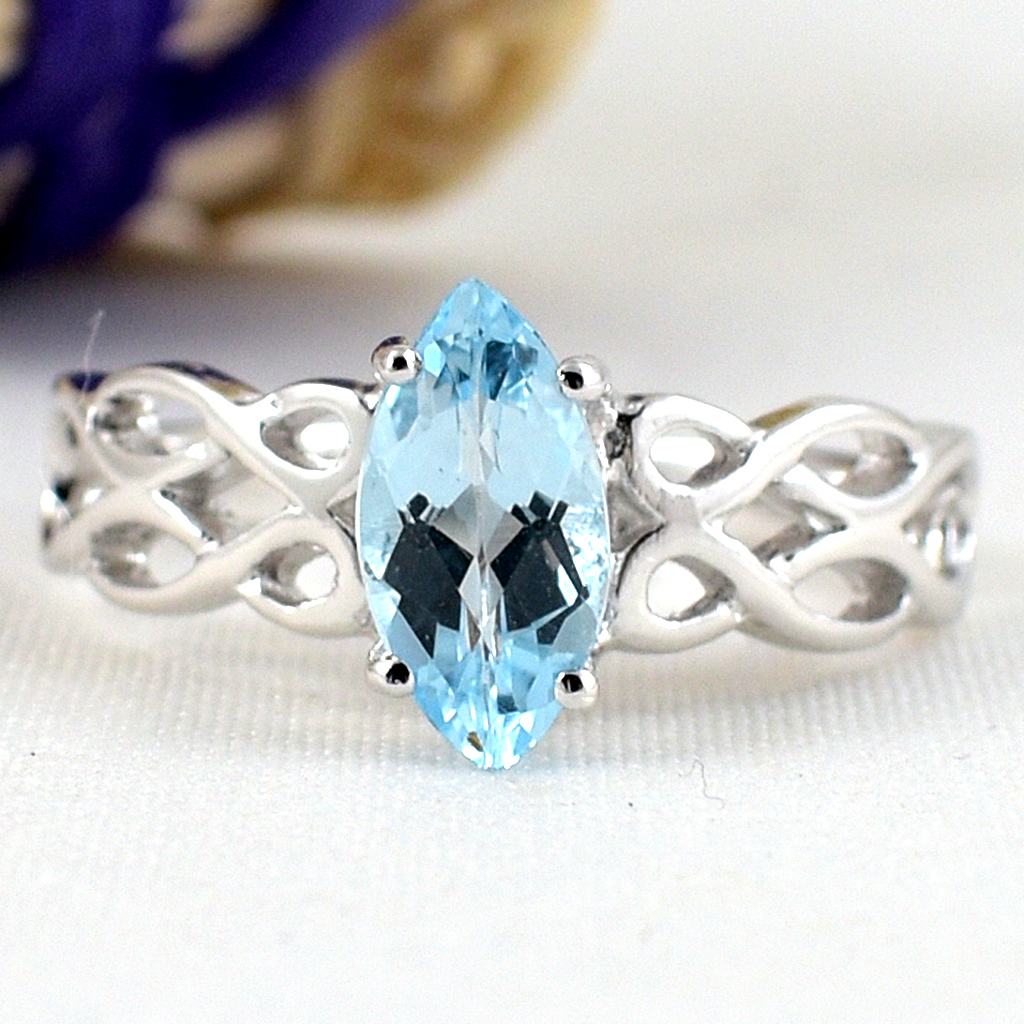 แหวนเงินแท้ราคาถูกชุบทองคำขาว สกายบลูโทปาซแท้ 1.25 กะรัต งานประณีตสวยงาม สั่งผลิตค่ะ