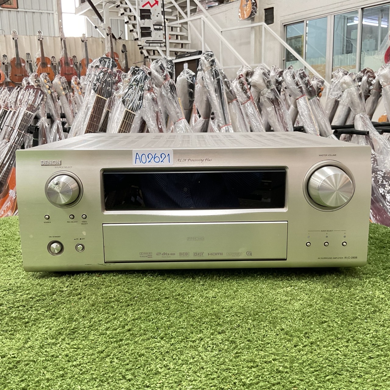 เครื่องขยายเสียง DENON : AVC-2808