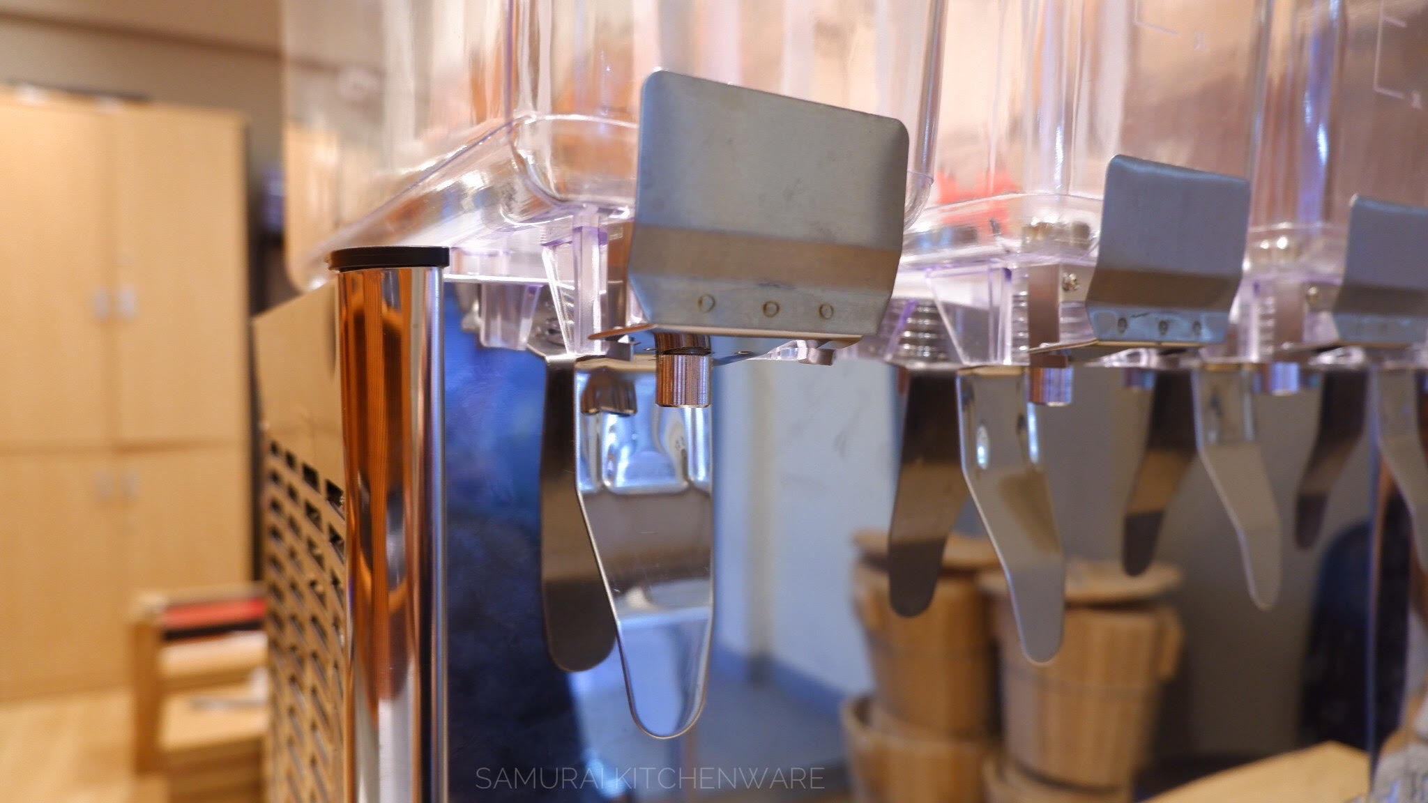 เครื่องจ่ายน้ำหวาน เครื่องกดน้ำหวาน ตู้กดน้ำหวาน 4 โถ (9 ลิตร)