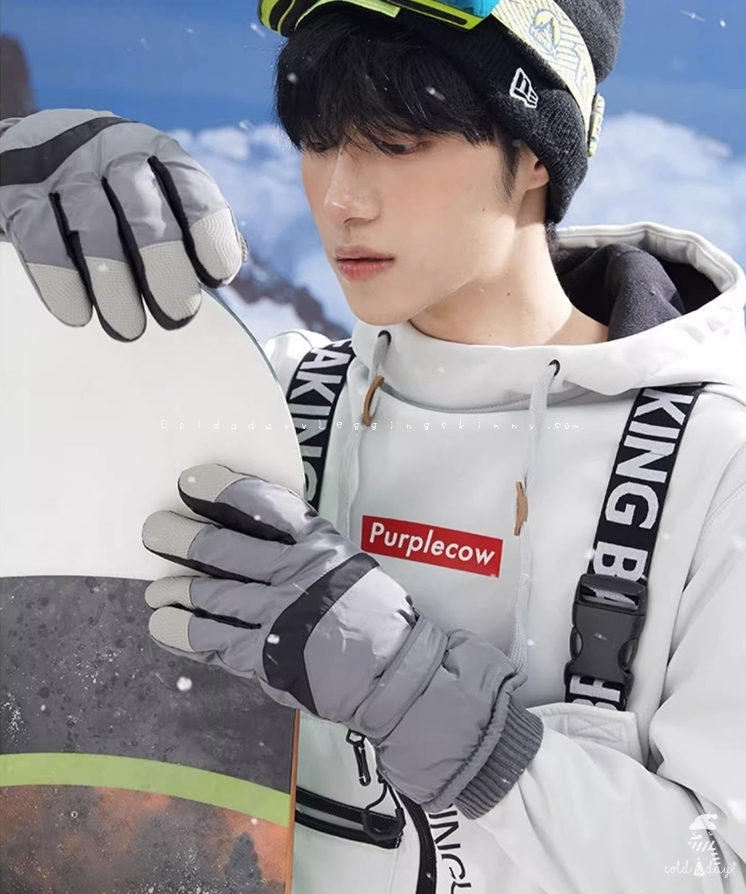 ถุงมือกันหิมะ ถุงมือสกี กันหิมะทัชสกรีน ชาย/หญิง มี 3 สี