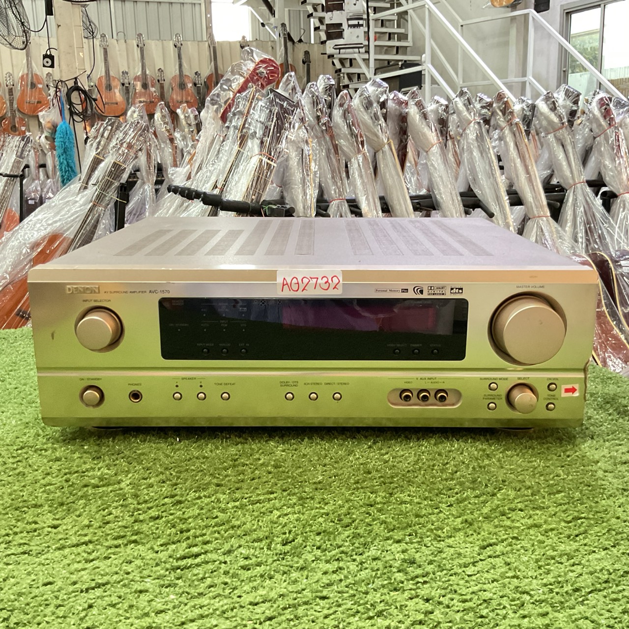 เครื่องขยายเสียง DENON : AVC-1570