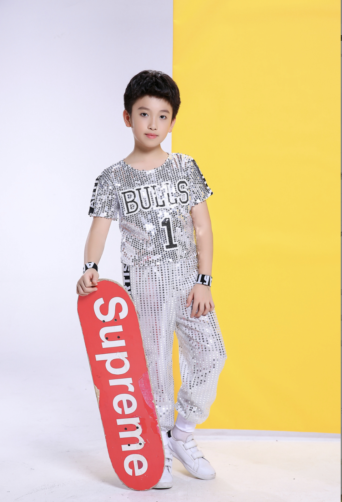 ชุดเต้น ฮิปฮอปเสื้อแขนสั้น ปักเลื่อม ขายาว BULL ตัวยาว