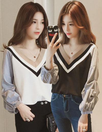 เสื้อแฟชั่นคอวี แขนยาวลายริ้วแต่งจับจีบพับใส่เที่ยวน่ารักสไตลเกาหลี 2 สี รหัส 1775