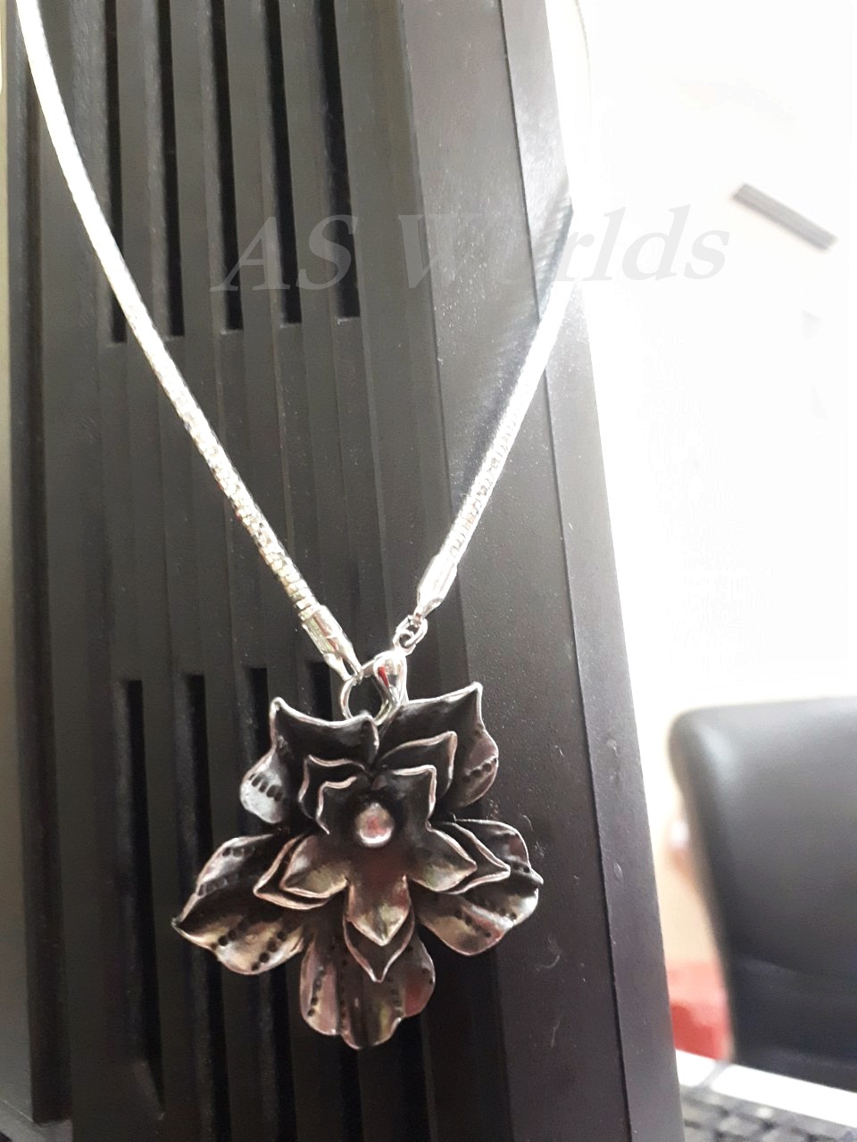 SIVA จิ้ดอกกุหลาบทำจากเงินแท้จ.นครศรีธรรมราช เงิน กว้าง 4 *4 ซม.