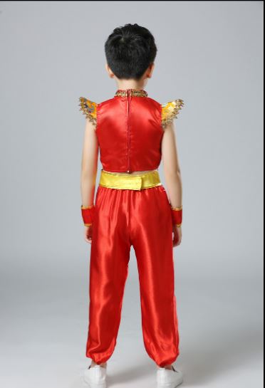 พร้อมส่ง ชุดจีน กี่เพ้า หญิงเอวลอย,ชายเปิดไหล่ สีแดง