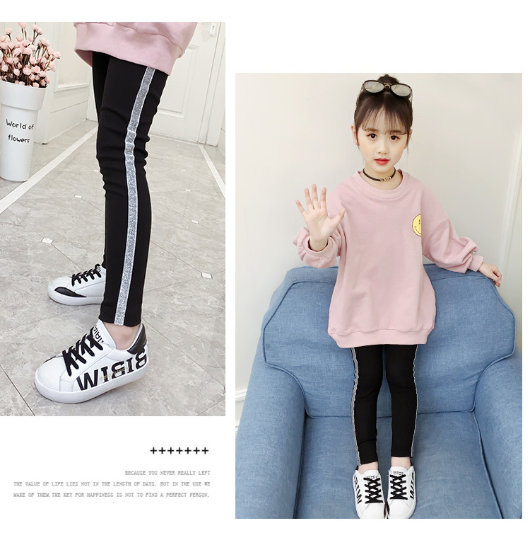 กางเกงเด็ก เลกกิ้งสีดำ แต่งแถบกลิตเตอร์