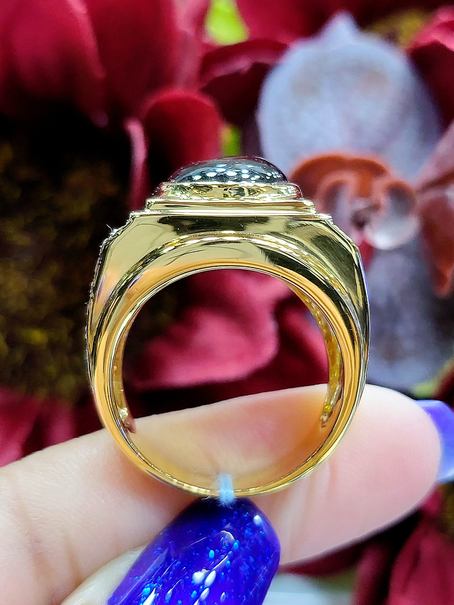 พร้อมส่งและสั่งผลิตแหวนเพชรแท้บ่าข้างเต็มๆโดดเด่นอลังการ พลอยแบล็คสตาร์เม็ดโตสวยเนียนเล่นไฟมีเสน่ห์ชวนหลงใหล สำหรับท่านสุภาพบุรุษ แหวนแต่งงาน แหวนหมั้น ใส่เที่ยว ออกงาน แหวนทองคำ18K เพชรแท้ 1.25 กะรัต 84 เม็ด ราคาถูกมาก ส่งฟรี