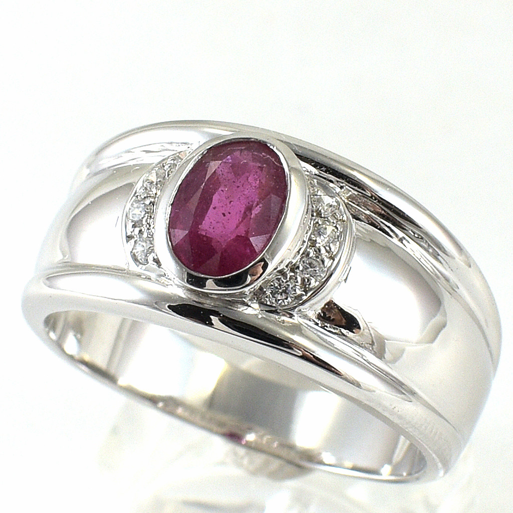 แหวนเงินแท้ราคาถูกชุบทองคำขาว พลอยแท้ทับทิม 0.95 กะรัต เพชรCZ 0.08 กะรัต งานประณีตสวยงาม สั่งผลิตค่ะ