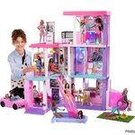 บ้านขนาดใหญ่ Barbie Deluxe Special Edition 60th DreamHouse Playset with 2 Dolls, Car & 100+ Pieces