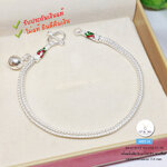 สร้อยข้อมือเงินแท้92.5% ลายสี่เสา ลงยาหัวสร้อยเขียวแดง ร้อยกระดิ่ง 1 เม็ด หนัก 1 สลึงตัน(งานไทย) ความหนา 2.0 มิล