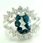 แหวนเงินแท้ราคาถูกชุบทองคำขาว ลอนดอนบลูโทปาซแท้ 1.60 กะรัต เพชรCZ 0.21 กะรัต งานประณีตสวยงาม สั่งผลิตค่ะ