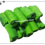 กลีบดอกไม้จันทน์ สีเขียวยอดตอง