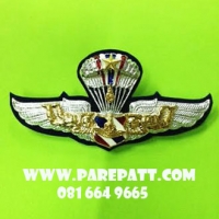 ปีกเหินเวหา ชั้น2 ราคา 200 บาท