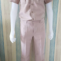 ชุดข้าราชการแขนสั้น เอว 38-42 ราคา 850 บาท