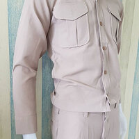 ชุดข้าราชการแขนยาว เอว 28-36 ราคา 800 บาท