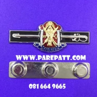 เข็มชัยยะนำหน่วย ชุบทองคำขาว ขาแม่เหล็ก ราคา 600 บาท