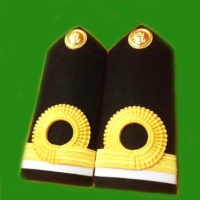 อินทรธนูยศเรือตรี ราคา 590 บาท