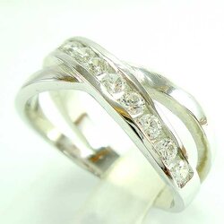 แหวนเงินแท้ราคาถูกชุบทองคำขาว เพชรCZแท้ 0.33 กะรัต งานประณีตสวยงาม สั่งผลิตค่ะ