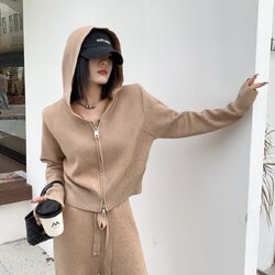 ชุดเซ็ทขึ้นเครื่องฮู๊ดดี้บุขน มี 3 สี