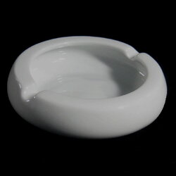 เขี่ยบุหรี่ #0230 ยี่ห้อ Royal porcelain ( รอยัล พอร์ซเลน )