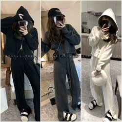 ชุดเซ็ทขึ้นเครื่องไหมพรมรุ่นมีฮู๊ด มี 3 สี