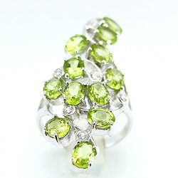 แหวนเงินแท้ราคาถูกชุบทองคำขาว เพอริดอทแท้ 5.40 กะรัต เพชรCZ 0.18 กะรัต งานประณีตสวยงาม สั่งผลิตค่ะ