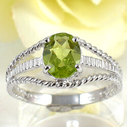 แหวนเงินแท้ราคาถูกชุบทองคำขาว เพอริดอทแท้ 1.60 กะรัต งานประณีตสวยงาม สั่งผลิตค่ะ