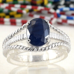 แหวนเงินแท้ราคาถูกชุบทองคำขาว ไพลินแท้ 1.58 กะรัต งานประณีตสวยงาม สั่งผลิตค่ะ