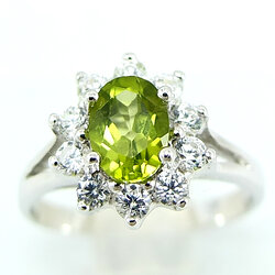 แหวนเงินแท้ราคาถูกชุบทองคำขาว เพอริดอทแท้ 0.95 กะรัต เพชรCZ 0.40 กะรัต งานประณีตสวยงาม สั่งผลิตค่ะ