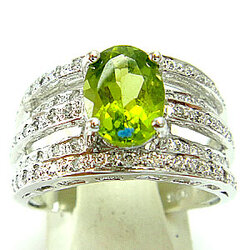 แหวนเงินแท้ราคาถูกชุบทองคำขาว เพอริดอทแท้ 1.33 กะรัต เพชรCZ 0.434 กะรัต งานประณีตสวยงาม สั่งผลิตค่ะ