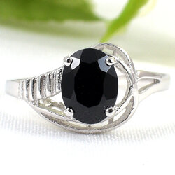 แหวนเงินแท้ราคาถูกชุบทองคำขาว นิลแท้ 1.65 กะรัต งานประณีตสวยงาม สั่งผลิตค่ะ