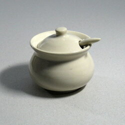 โถแม่นาค + ช้อน ( พริกน้ำปลา ) กระเบื้องสีครีม