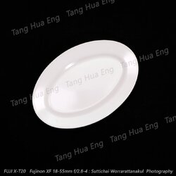 จานเปลทรงตื้น 8นิ้วตรายูนิก้า P914-8 สีครีมขาว