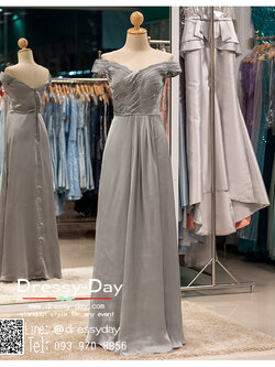 รหัส ชุดราตรีคนอ้วน : PFL027 ชุดราตรียาวพร้อมส่ง สีเทาเงิน แบบมีแขนเปิดไหล่ โอบไหล่ จับเดรปอก ผ้าเครปซาตินอย่างดี ใส่เป็นชุดไปงานแต่งงานกลางคืน ชุดงานเลี้ยง ชุดพิธีกร น่ารักมาก